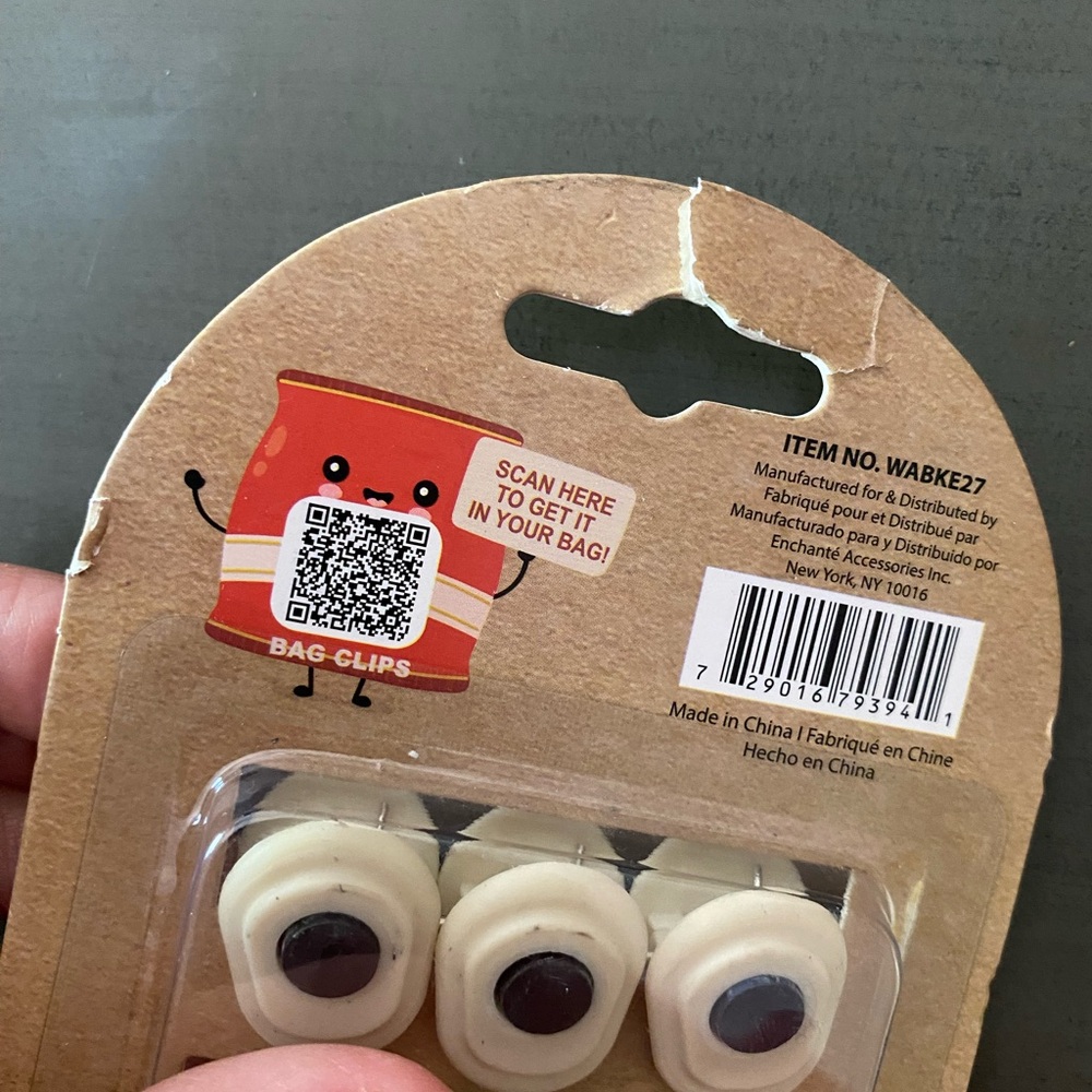 CWC Mini Magnetic Clips and Egg Separator Set - Picture 4 of 5